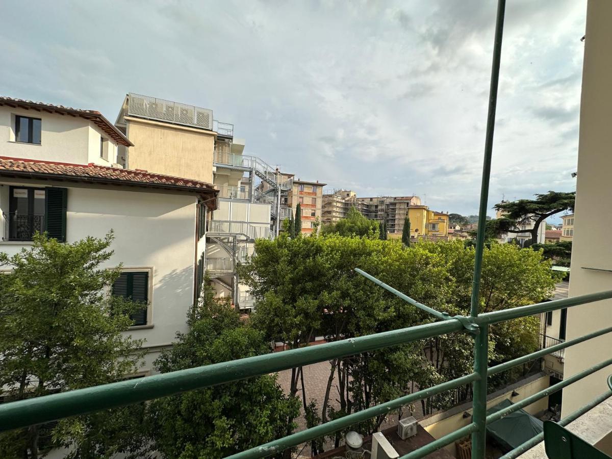 פירנצה Bonnie Boutique Apartment מראה חיצוני תמונה
